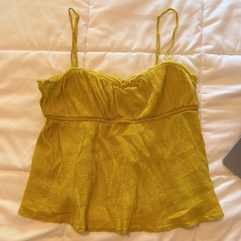 UO Liv Ruched Babydoll Cami in chartreuse, size medium - Picture 3 of 6